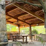 Oda ve Kahvaltı La Bannette - Et Table D'hotes Thoard